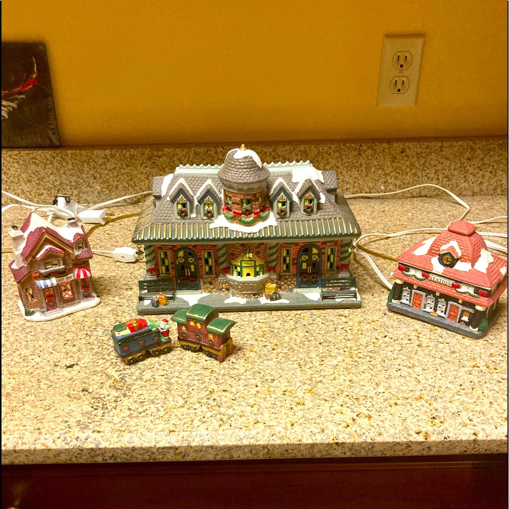 5 Christmas Village Bundle-St. Nicholas Square Train Station + 4 more pieces